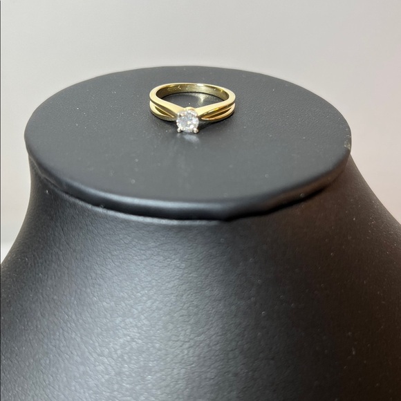 18k Gold Solitaire Diamond Ring. Diamond is .25ct S1 G; total 3.5 grams - Picture 12 of 16